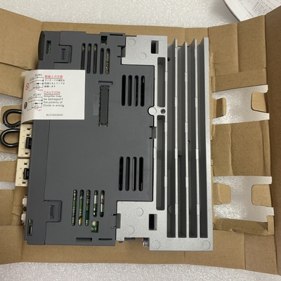 Mitsubishi MR-J3-10B-RJ027U587 SERVO AMPLIFIER 0.9A 3 PHASE 100W NEW