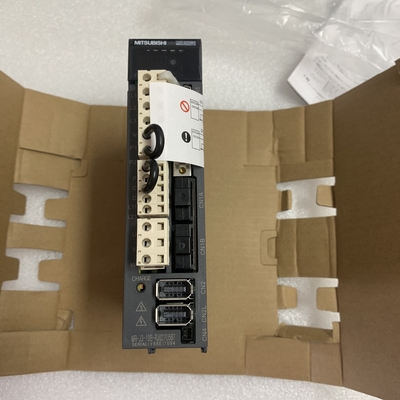 Mitsubishi MR-J3-10B-RJ027U587 SERVO AMPLIFIER 0.9A 3 PHASE 100W NEW
