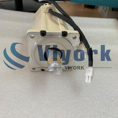 Panasonic MSMA082A1E SERVO MOTOR 4.3AMP 116VAC 200HZ .75KW 3000R/MIN NEW