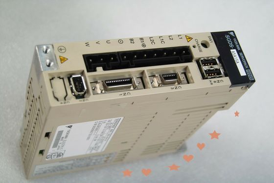 Yaskawa SGDS-A5A15A AC SERVO AMPLIFIER 200-230V 0.6A 50W جديد