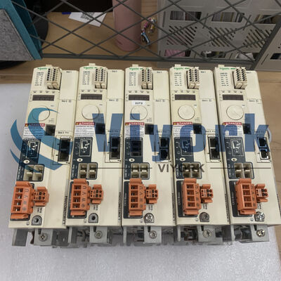 شنايدر LXM32MD30N4 MOTION SERVO DRIVE LEXIUM 32 3PHASE 208-408VAC 3KW مستخدمة